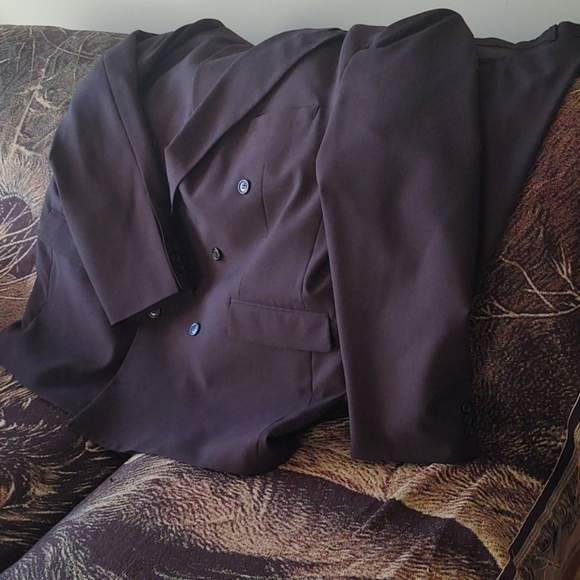 Mens suit - Picture 5 of 9